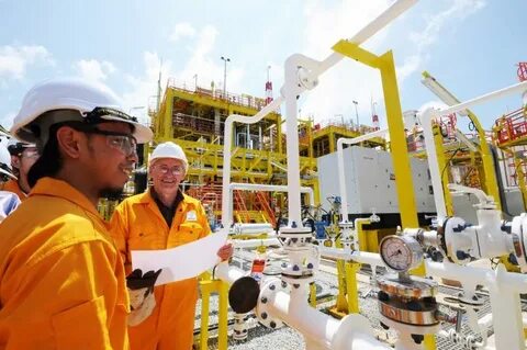 Maximize Field Development With Expert Oil & Gas Engineering